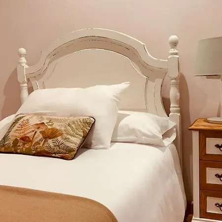 Pena De Roca Nyaraló *