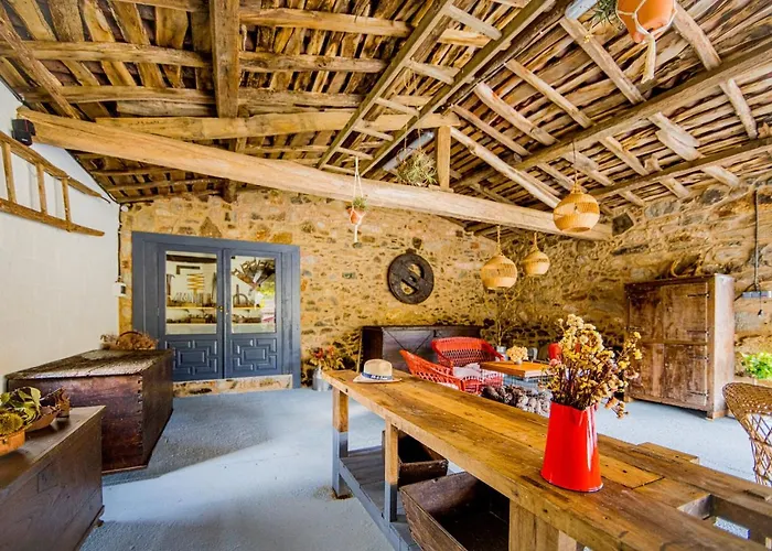 Pena De Roca * פונטה-ודרה